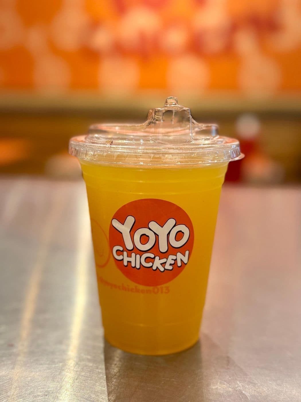 YoYo Mango Refresher Medium
