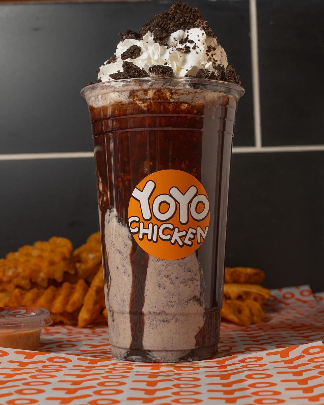 Oreo Milkshake Large — Milkshakes