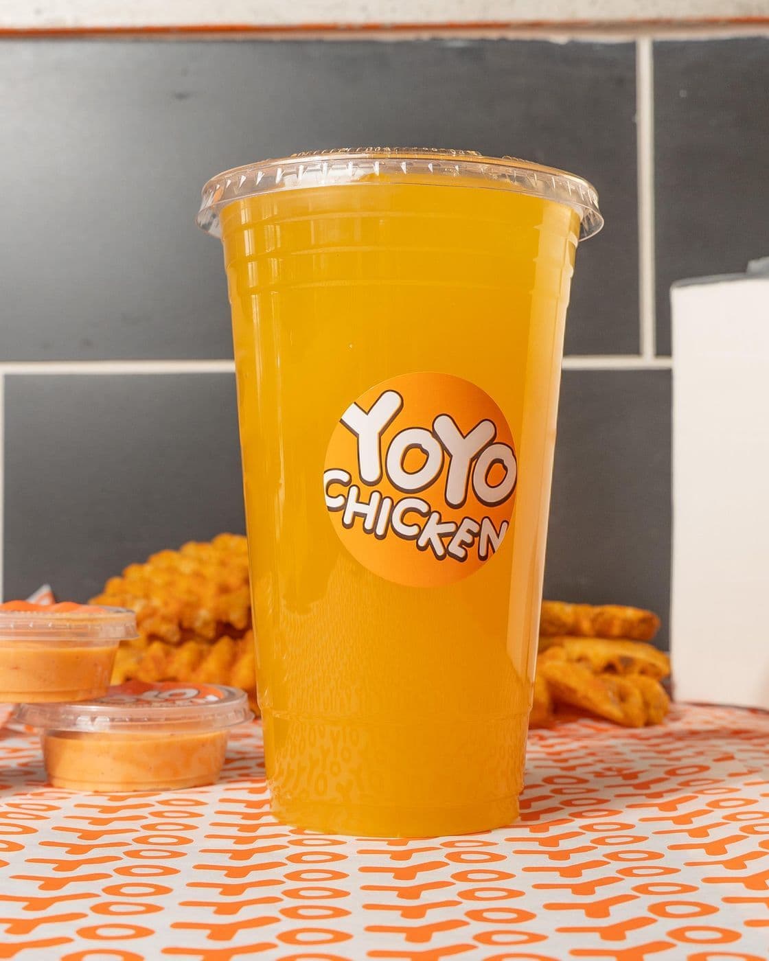 YoYo Mango Refresher Medium
