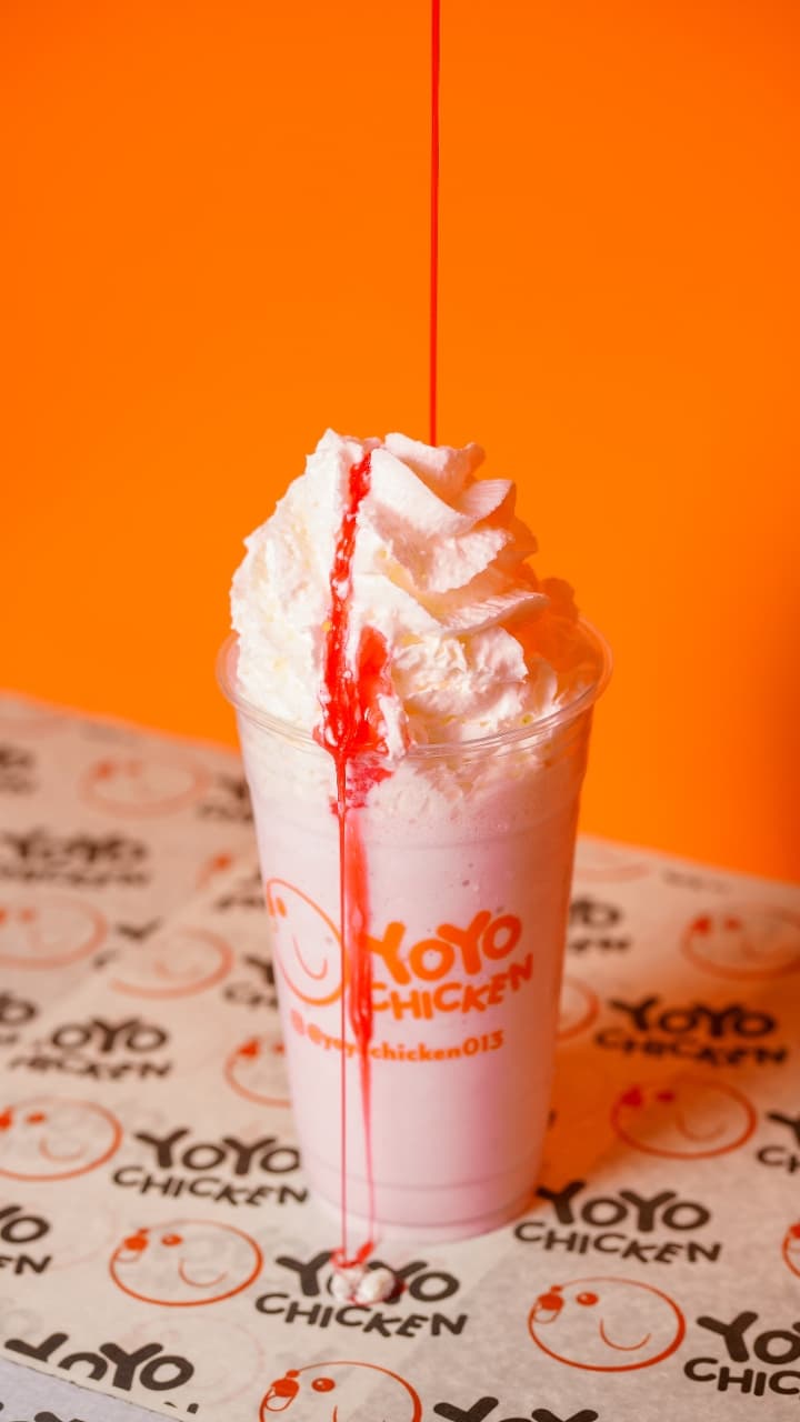 Strawberry Milkshake Medium — Milkshakes