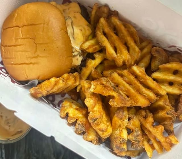 YoYo Smash Burger Combo.