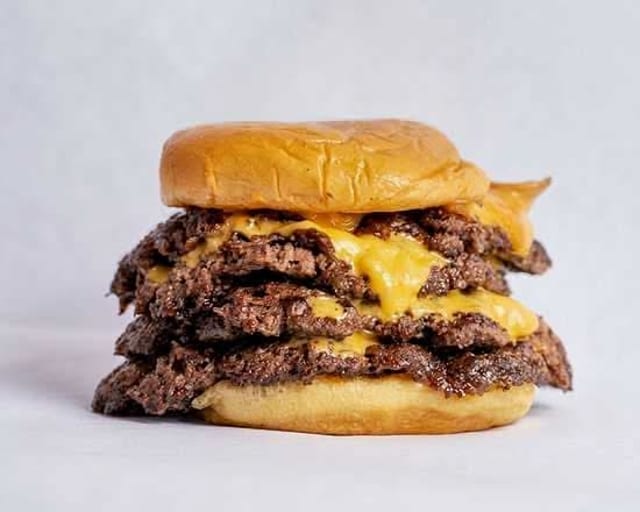 YoYo Double Smash Burger Combo.