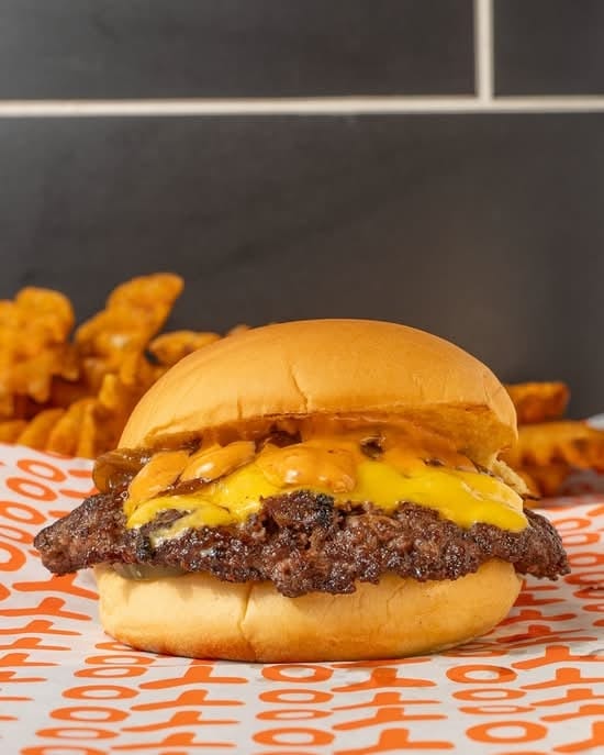 YoYo Smash Burger Combo.
