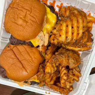 YoYo Burger Plate