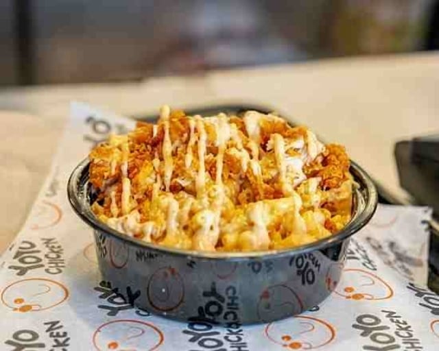 YoYo Chicken Mac Bowl.