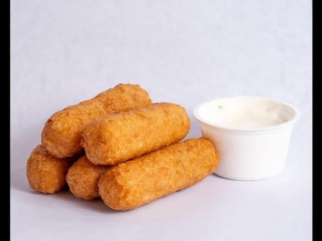Mozarella Sticks (5).